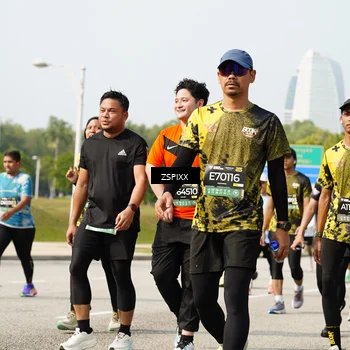 Runner Photo 6447311