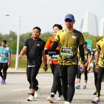 Runner Photo 6447312