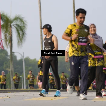 Runner Photo 6447316