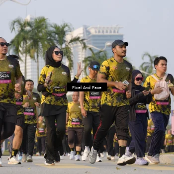 Runner Photo 6447340