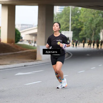 Runner Photo 6447352