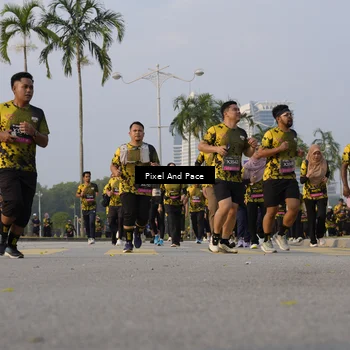 Runner Photo 6447360