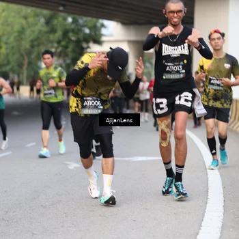 Runner Photo 6447363