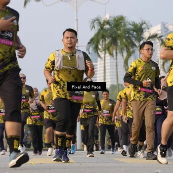 Runner Photo 6447389