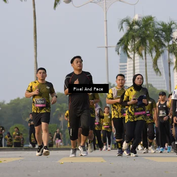 Runner Photo 6447410