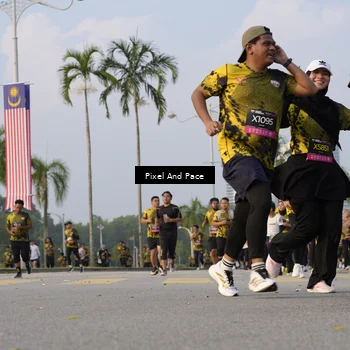 Runner Photo 6447417