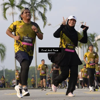 Runner Photo 6447425