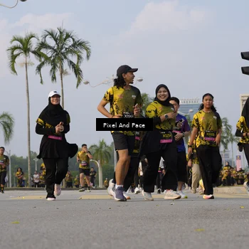Runner Photo 6447439
