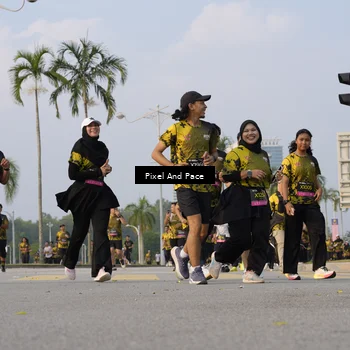 Runner Photo 6447469