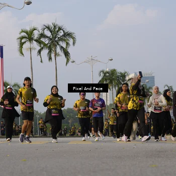 Runner Photo 6447476