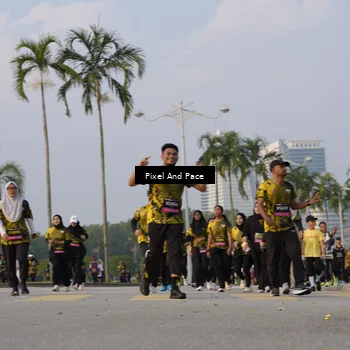 Runner Photo 6447534