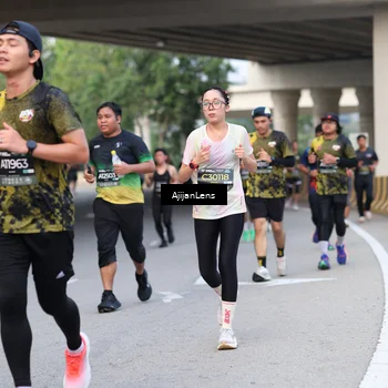 Runner Photo 6447550