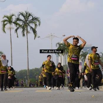 Runner Photo 6447566