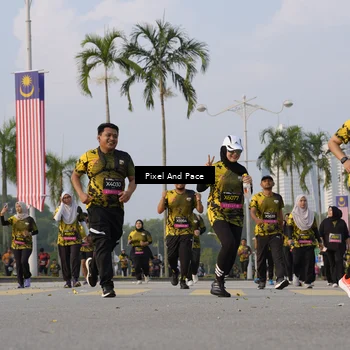 Runner Photo 6447571