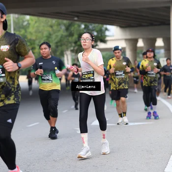 Runner Photo 6447575