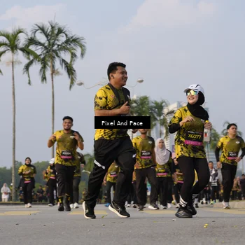 Runner Photo 6447576
