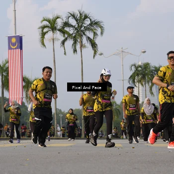 Runner Photo 6447602