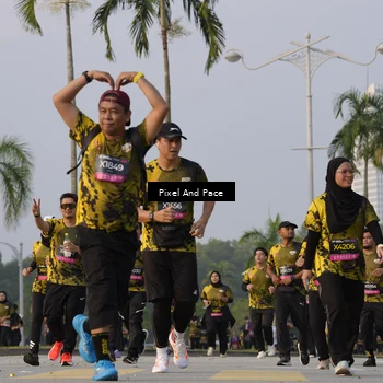 Runner Photo 6447649