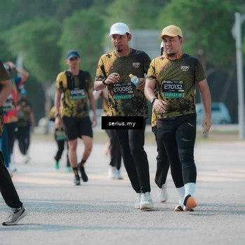 Runner Photo 6447657