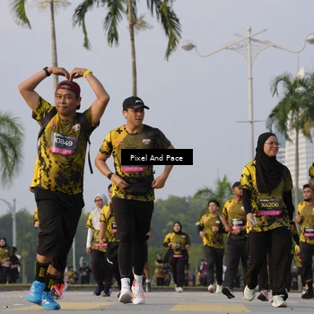 Runner Photo 6447680