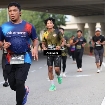 Runner Photo 6447704