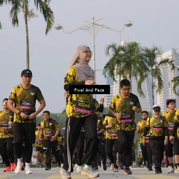 Runner Photo 6447714