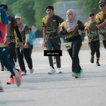 Runner Photo 6447748