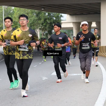Runner Photo 6447772