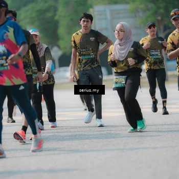 Runner Photo 6447773