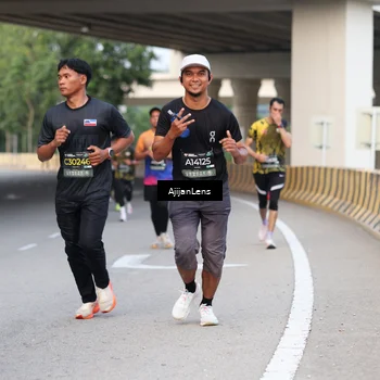 Runner Photo 6447800