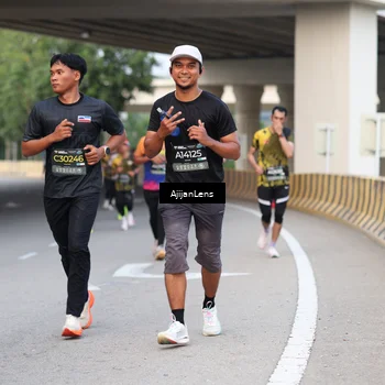 Runner Photo 6447801