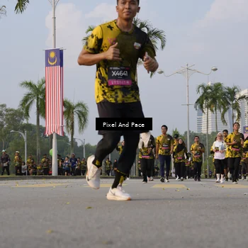 Runner Photo 6447819
