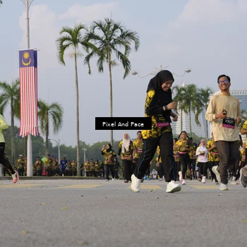 Runner Photo 6447836