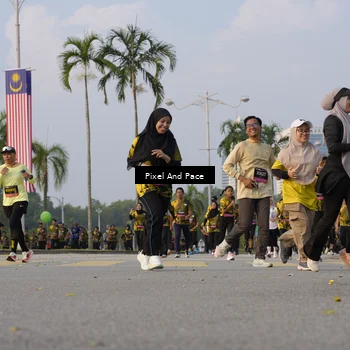 Runner Photo 6447838