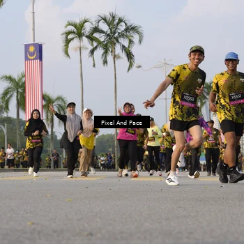 Runner Photo 6447890