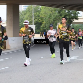 Runner Photo 6447892