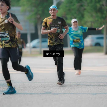 Runner Photo 6447917