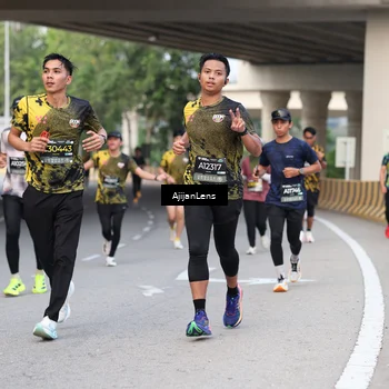 Runner Photo 6447928