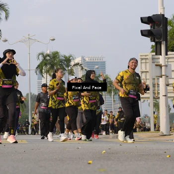 Runner Photo 6448000