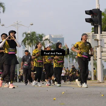 Runner Photo 6448022