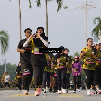 Runner Photo 6448023
