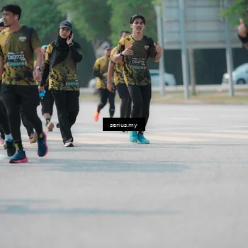 Runner Photo 6448031