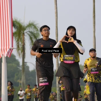 Runner Photo 6448034
