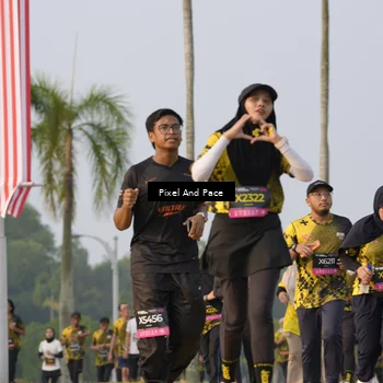 Runner Photo 6448036