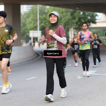 Runner Photo 6448038