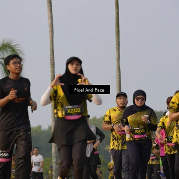 Runner Photo 6448040