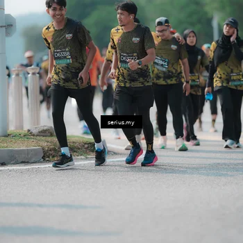 Runner Photo 6448044