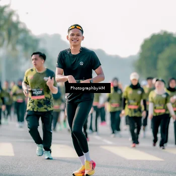 Runner Photo 6448048