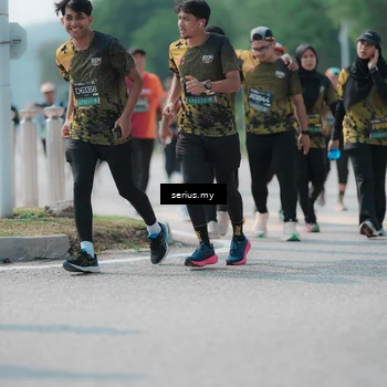 Runner Photo 6448049