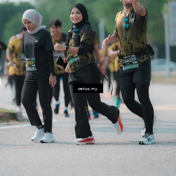 Runner Photo 6448052